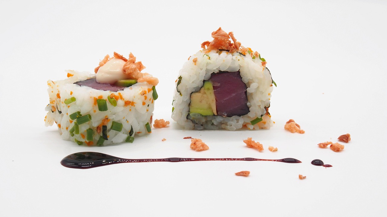 sushi, ura maki, atun, aguacate, sushi, sushi, sushi, sushi, sushi